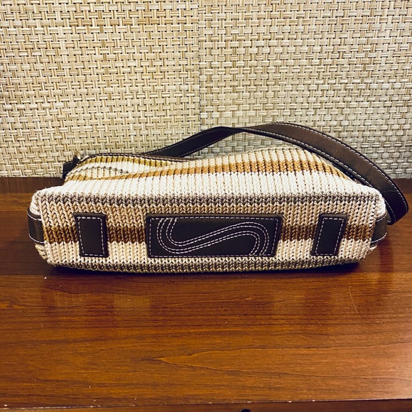 🌟2xHP🌟NWOT The Sak Neutral Stripe Boho Sweater Bag - Picture 11 of 12